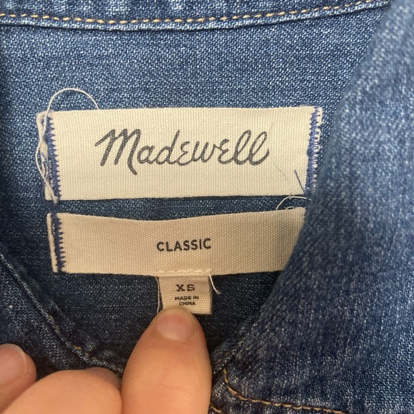 CLEARANCE! Madewell Denim Ex-Boyfriend Shirt in Kylemore Wash - Picture 5 of 6